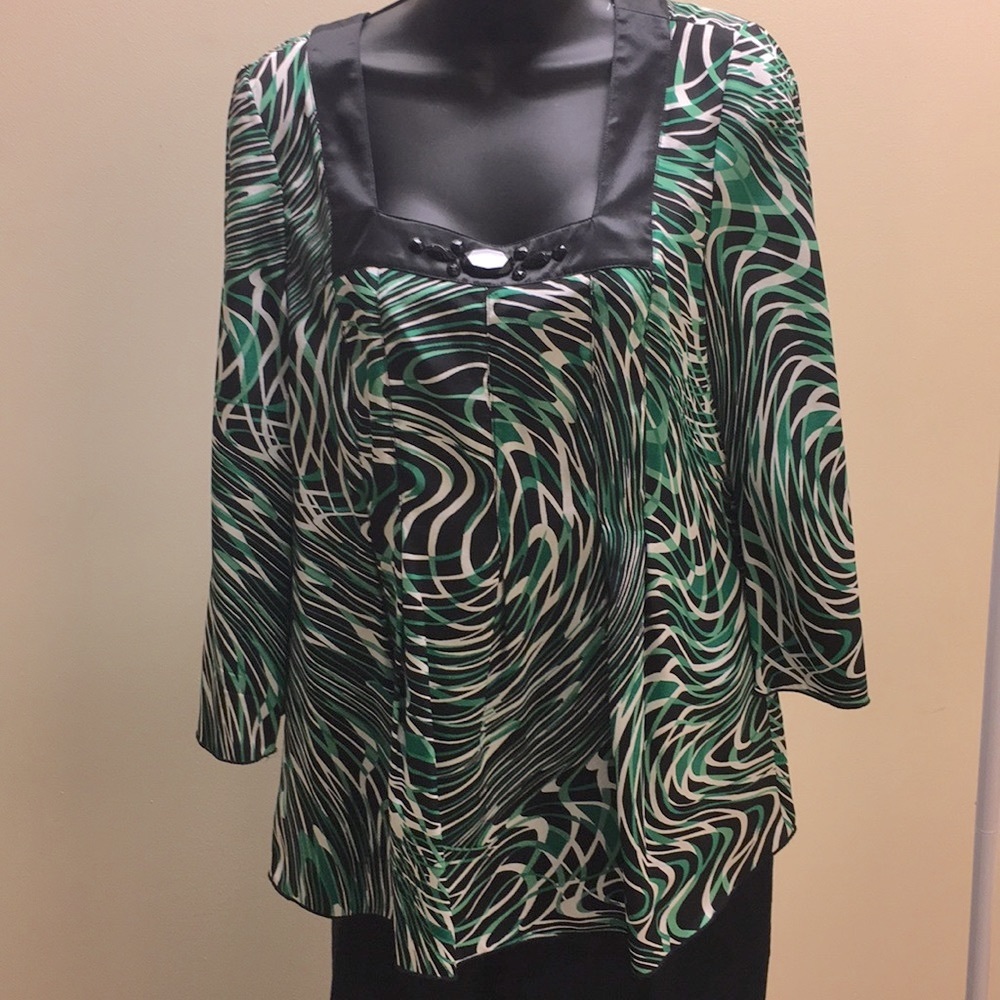 Nine West multi color top